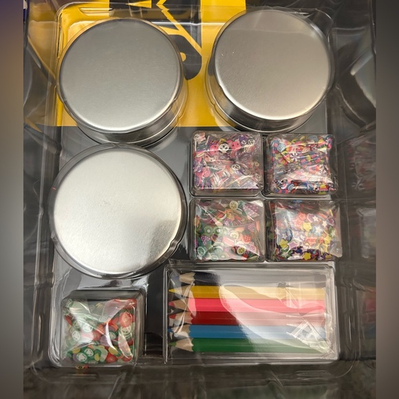 Create your own Thinking Putty! NIP Crazy Aaron’s Hide Inside & Mixed by Me Kit! - Picture 5 of 6